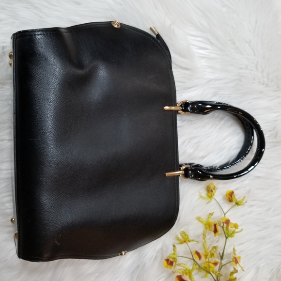 FASHION LEATHER Black Handbag With Zipper Closure.... - Picture 6 of 17